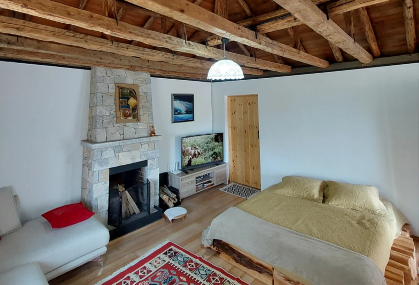 Deluxe Double Room with Fireplace 1